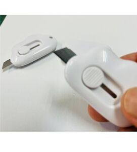 SRTfootcare 3 Ü BİR ARADA BEYAZ Taşınabilir Sevimli Falçata - Maket Bıçağı