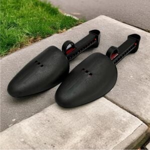 SrtFootCare Plastik Ayarlı Ayakkabı Kalıbı 39-44 Kırmızı Siyah 1 Çift