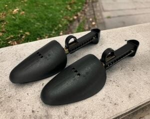 SrtFootCare Plastik Ayarlı Ayakkabı Kalıbı 39-44 Krem Siyah 1 Çift