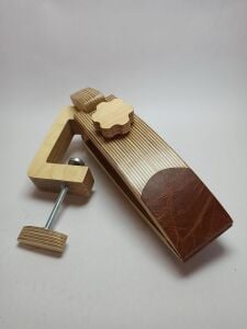 Cilalı Kontaplak Akrobat Deri Saraç Dikişi Mengenesi 1. Sınıf İşçilik